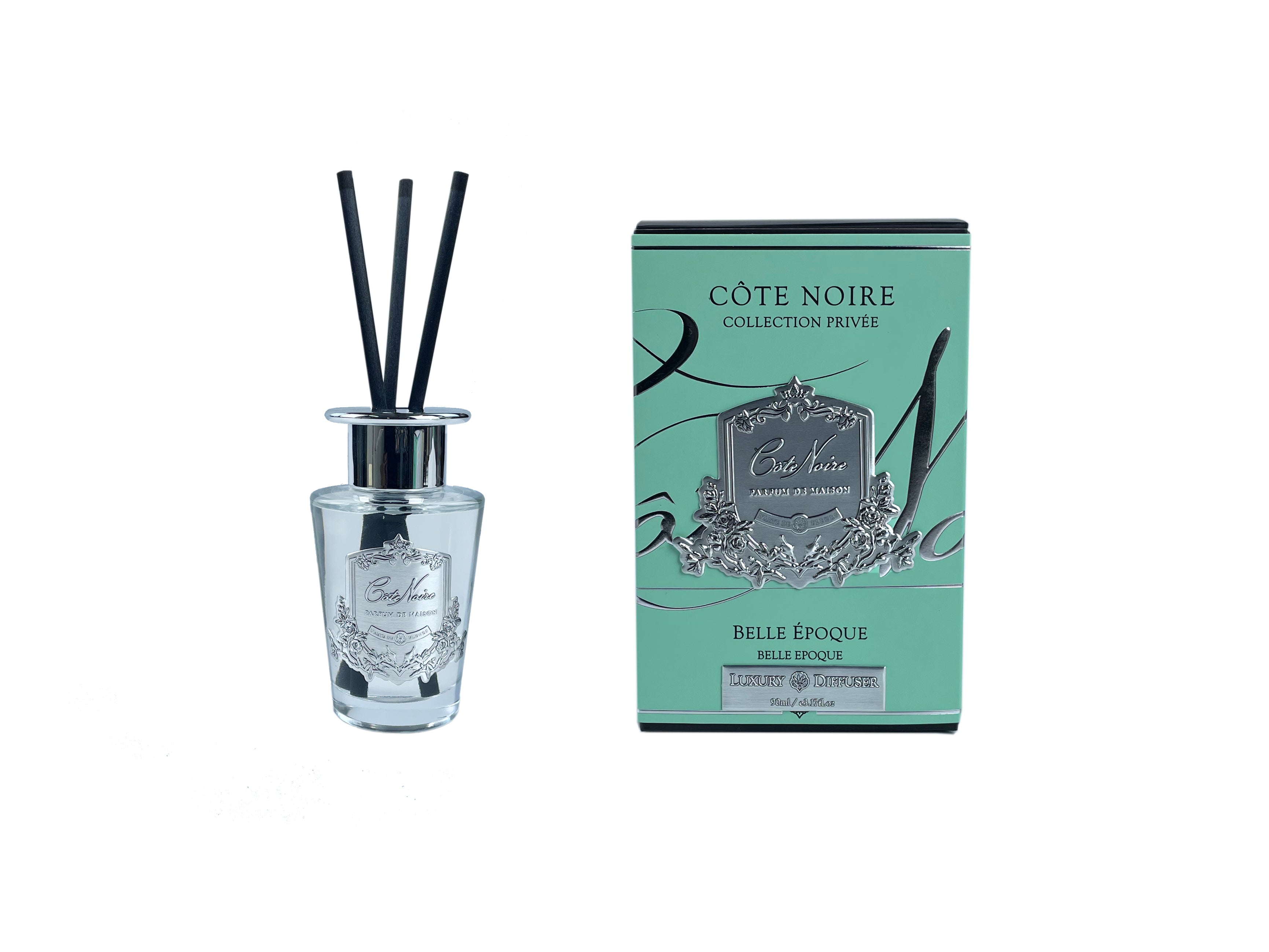 schwarze duftstaebchen im glas mit silbernem deckel und emblem. blaue verpackung. belle epoque 90ml.