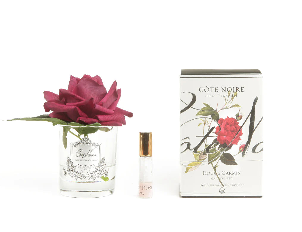 Künstliche Duftrose Carmine Red im Glas mit Parfum und Verpackung – elegante Duftblume für Wohnzimmer oder als Geschenkidee