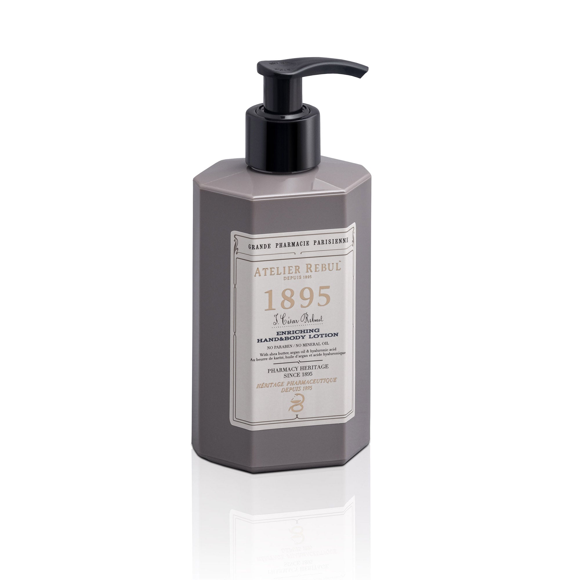 1895 hand und koerperlotion in 250ml grauer kunststoffflasche mit pumpe auf weissem hintergrund
