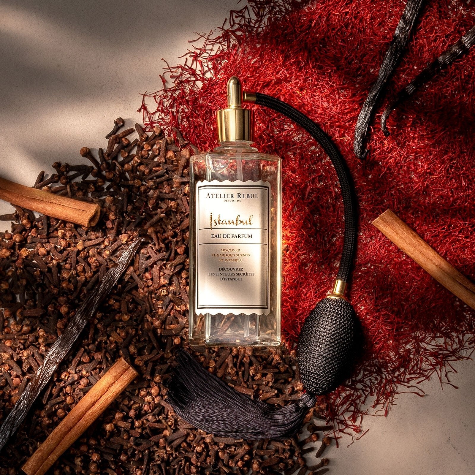 istanbul parfum 125ml glasflasche mit pumpspray auf verschiedenen gewuerzen