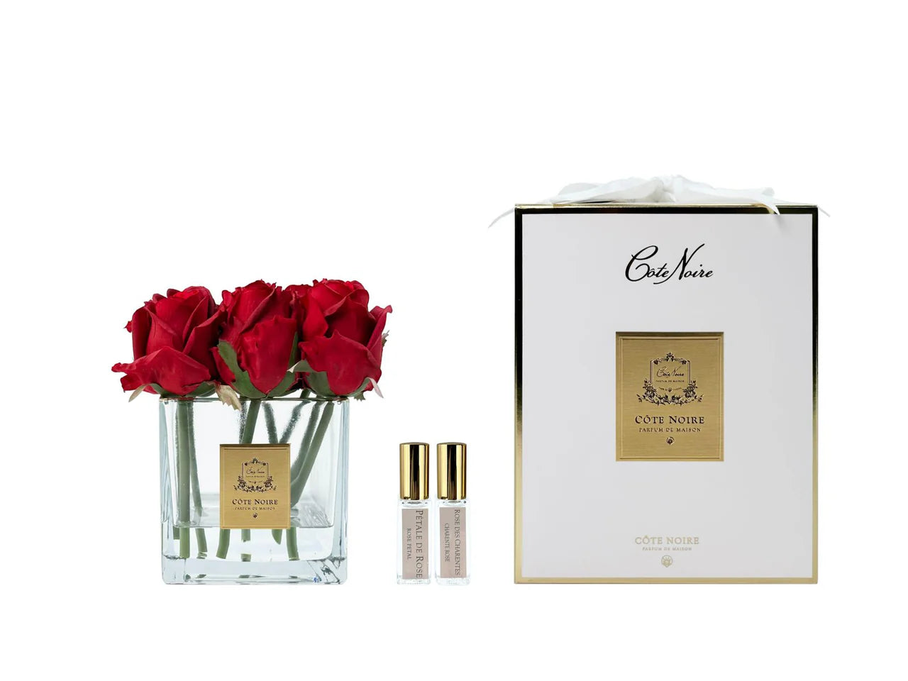 Exklusive Duftblume mit sechs Rosen in Carmine Red im eckigen Glas mit goldener Etikette – inklusive Geschenkverpackung und zwei Parfumflakons
