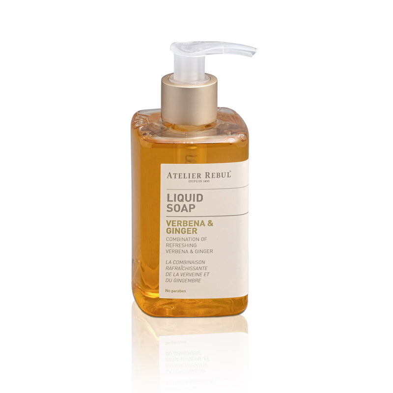 duchsichtige standpumpplastikflasche mit edlem schlichten etikett liquid soap Verbena ginger vor weissem grund