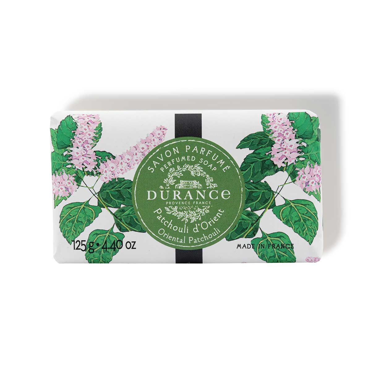 exclusives blumenpapier eingepackte seife duft patchouli des orients hintergrund weiss